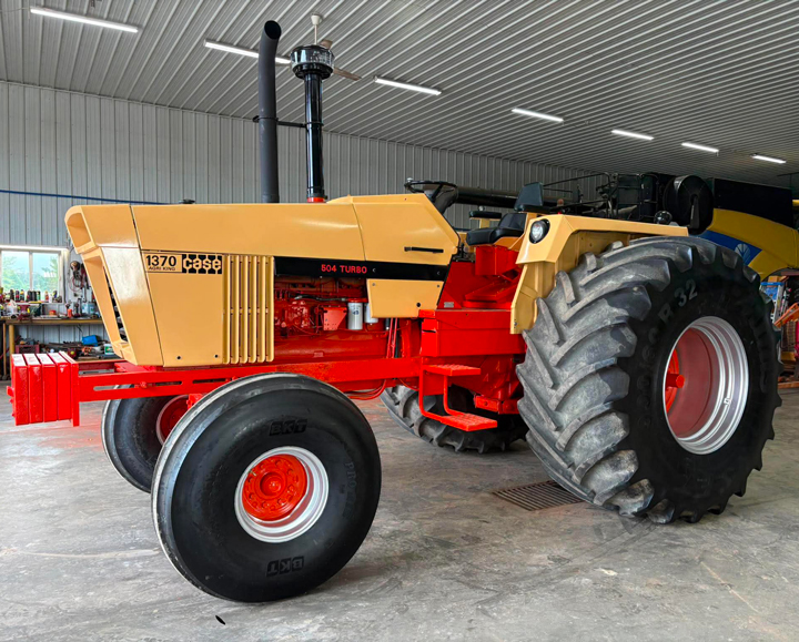 1972 Case 1370 Tractor
